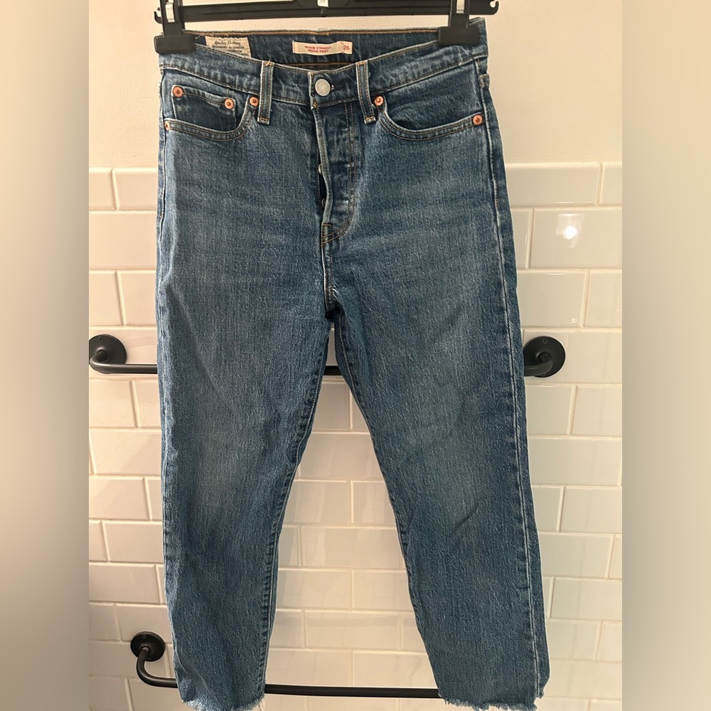 Levi’s wedgie straight jeans size 26